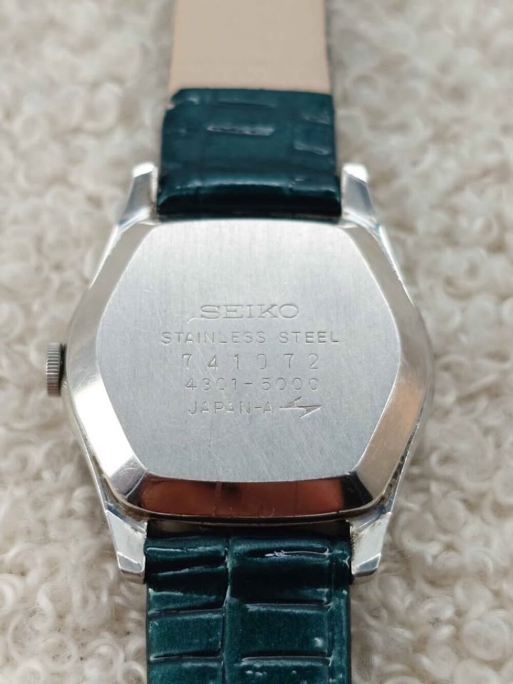 Seiko Quartz Women's Watch 4301-5000 Vintage 1974 Silver Textured Dial 23mm 70s - Picture 5 of 5